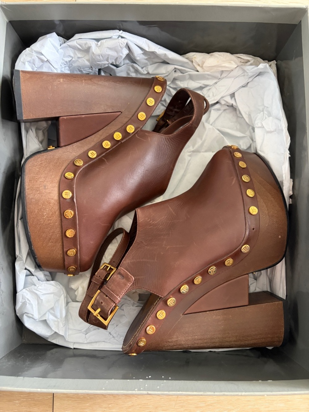 Tom Ford chocolate brown high wedge shoes. - Picture 2 of 14